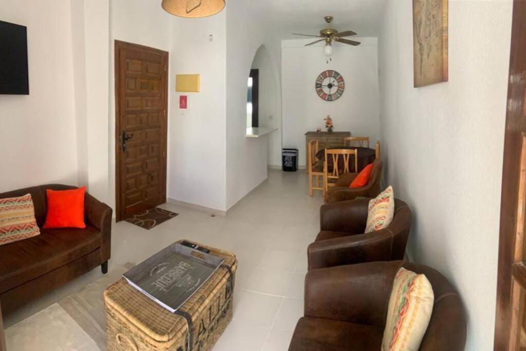 Appartamento Tranquila Torrevieja Esterno foto